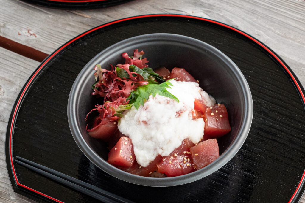 久米島近海マグロの漬け丼